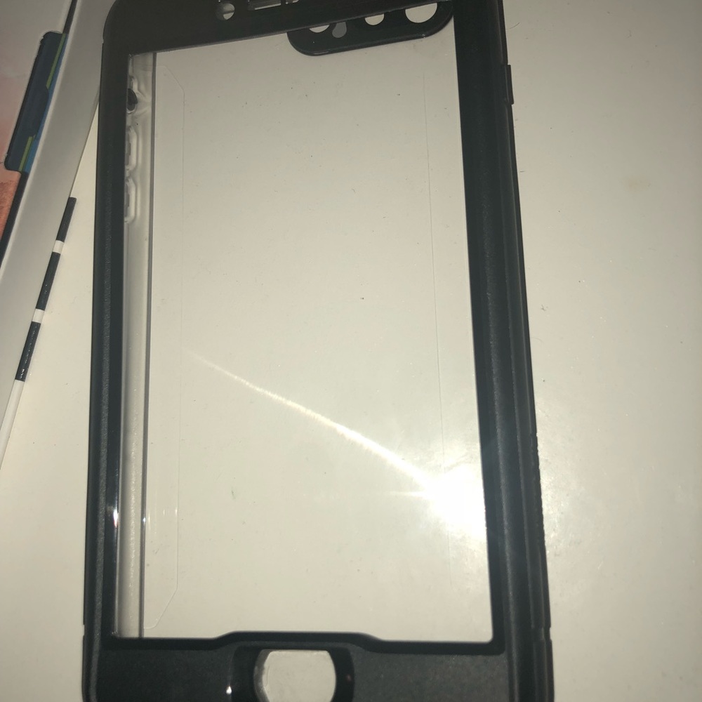 Life proof nuud for 8plus/7plus - Picture 2 of 3